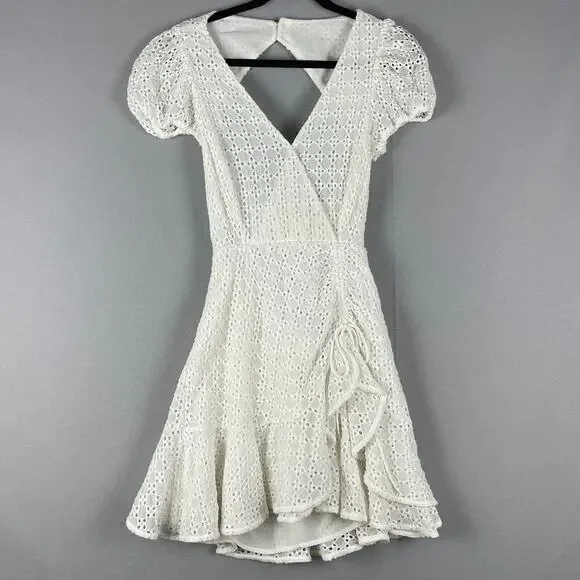 Bardot Nadia Tie Back Mini Eyelet Dress Womens 4 Ivory Ruffle Puff Sleeve NWT - Picture 1 of 16